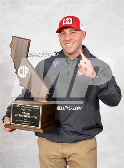 Thumbnail 3 in Mater Dei (CIF State Open Champions) photogallery.