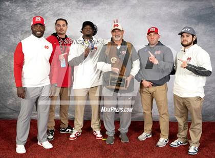 Thumbnail 1 in Mater Dei (CIF State Open Champions) photogallery.
