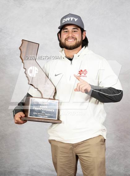 Thumbnail 2 in Mater Dei (CIF State Open Champions) photogallery.