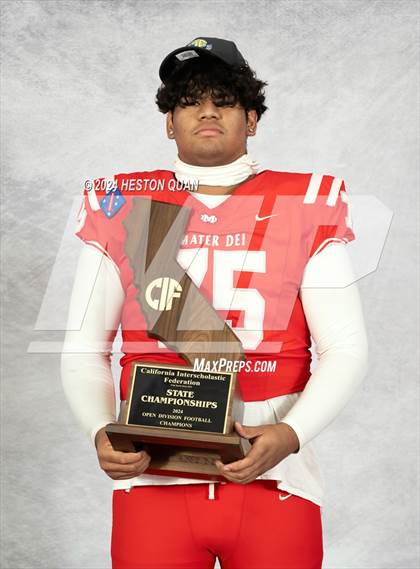 Thumbnail 2 in Mater Dei (CIF State Open Champions) photogallery.