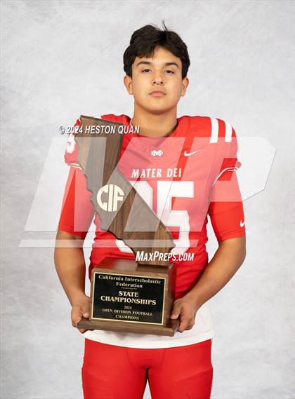 Thumbnail 2 in Mater Dei (CIF State Open Champions) photogallery.