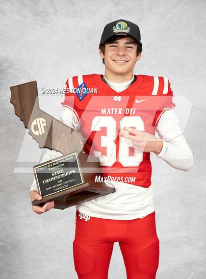 Thumbnail 2 in Mater Dei (CIF State Open Champions) photogallery.