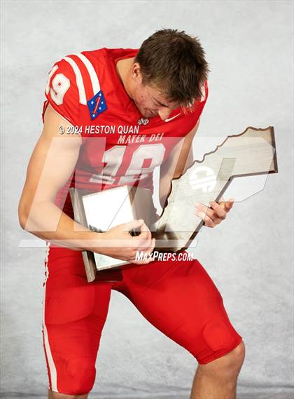 Thumbnail 2 in Mater Dei (CIF State Open Champions) photogallery.