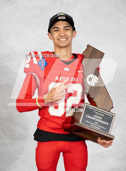 Thumbnail 1 in Mater Dei (CIF State Open Champions) photogallery.