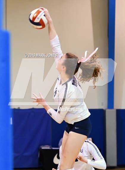 Thumbnail 2 in Vista Murrieta vs. Trinity Catholic (Nike Tournament of Champions) photogallery.