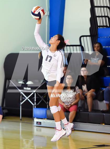 Thumbnail 3 in Vista Murrieta vs. Trinity Catholic (Nike Tournament of Champions) photogallery.