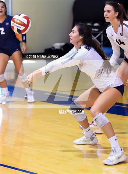 Thumbnail 1 in Vista Murrieta vs. Trinity Catholic (Nike Tournament of Champions) photogallery.