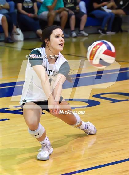 Thumbnail 3 in Vista Murrieta vs. Trinity Catholic (Nike Tournament of Champions) photogallery.