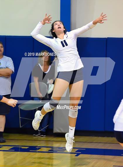 Thumbnail 2 in Vista Murrieta vs. Trinity Catholic (Nike Tournament of Champions) photogallery.