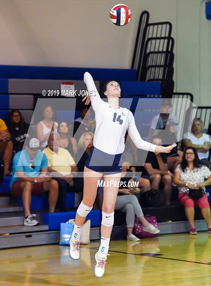 Thumbnail 1 in Vista Murrieta vs. Trinity Catholic (Nike Tournament of Champions) photogallery.