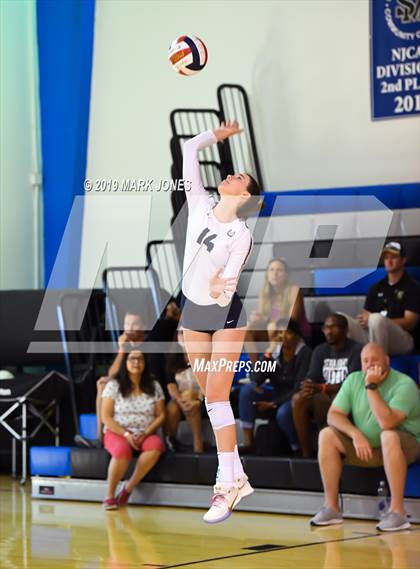 Thumbnail 3 in Vista Murrieta vs. Trinity Catholic (Nike Tournament of Champions) photogallery.