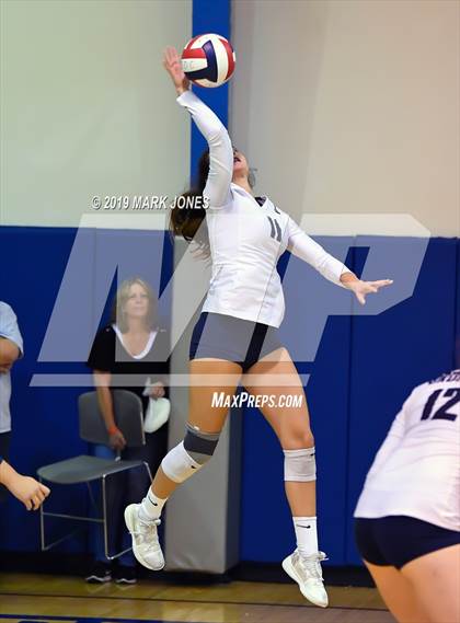 Thumbnail 3 in Vista Murrieta vs. Trinity Catholic (Nike Tournament of Champions) photogallery.