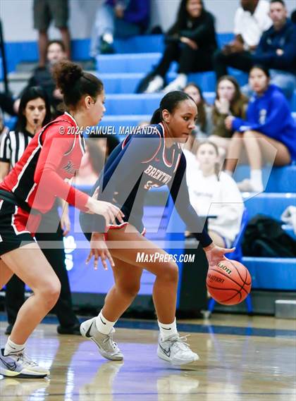 Thumbnail 2 in Brentwood School vs Westchester (Riptide GBB Showcase) photogallery.