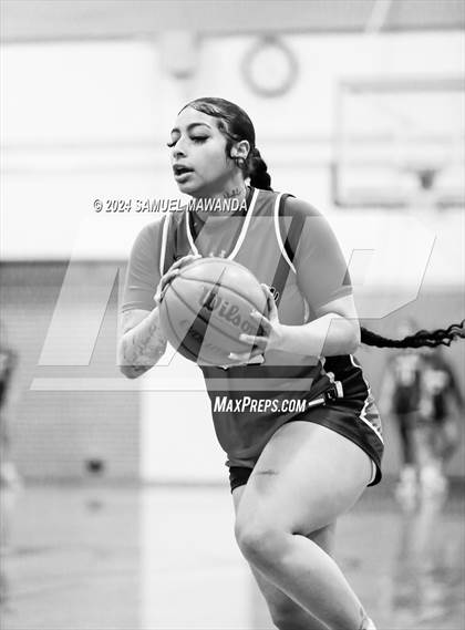 Thumbnail 3 in Brentwood School vs Westchester (Riptide GBB Showcase) photogallery.