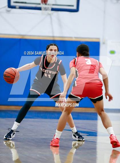 Thumbnail 3 in Brentwood School vs Westchester (Riptide GBB Showcase) photogallery.