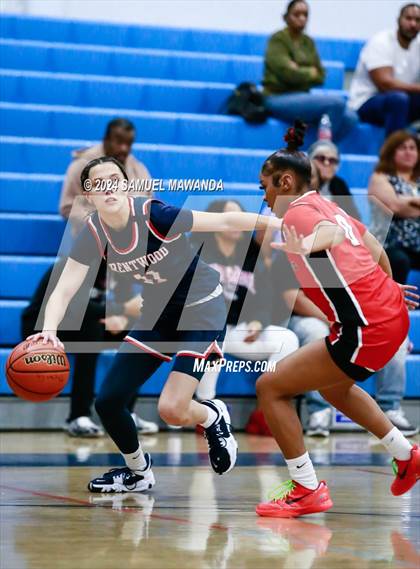 Thumbnail 1 in Brentwood School vs Westchester (Riptide GBB Showcase) photogallery.