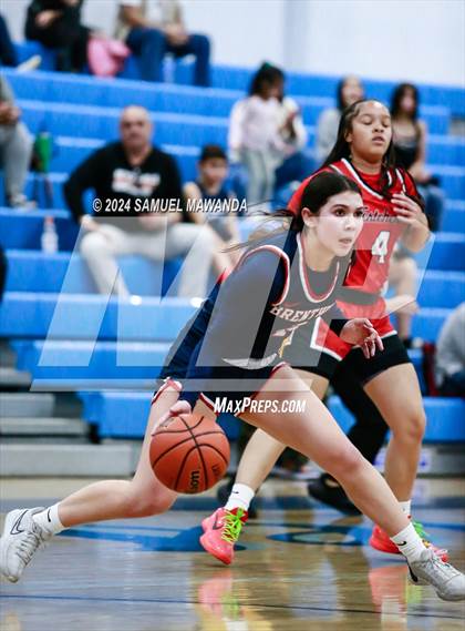 Thumbnail 2 in Brentwood School vs Westchester (Riptide GBB Showcase) photogallery.