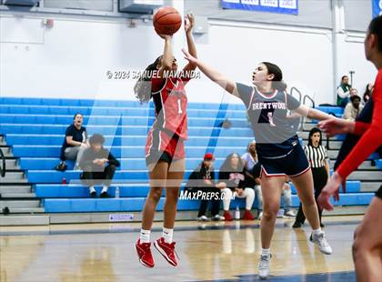 Thumbnail 3 in Brentwood School vs Westchester (Riptide GBB Showcase) photogallery.