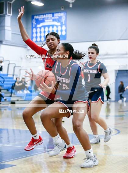 Thumbnail 2 in Brentwood School vs Westchester (Riptide GBB Showcase) photogallery.
