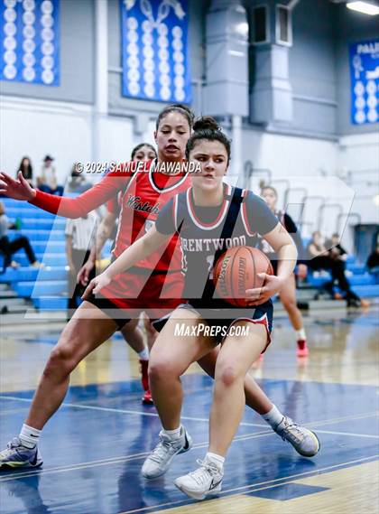 Thumbnail 2 in Brentwood School vs Westchester (Riptide GBB Showcase) photogallery.