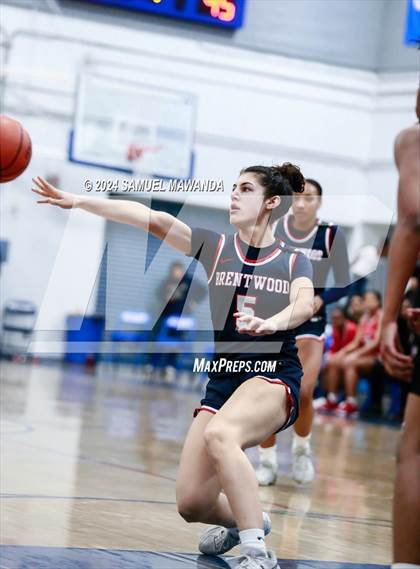 Thumbnail 1 in Brentwood School vs Westchester (Riptide GBB Showcase) photogallery.