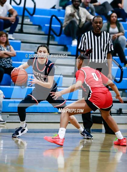 Thumbnail 3 in Brentwood School vs Westchester (Riptide GBB Showcase) photogallery.