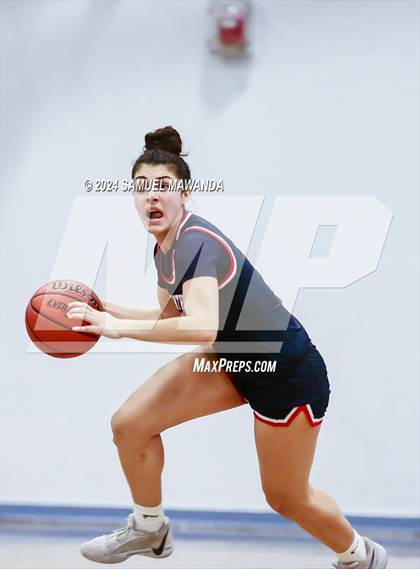 Thumbnail 2 in Brentwood School vs Westchester (Riptide GBB Showcase) photogallery.