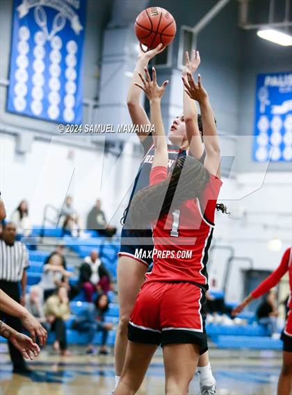 Thumbnail 2 in Brentwood School vs Westchester (Riptide GBB Showcase) photogallery.