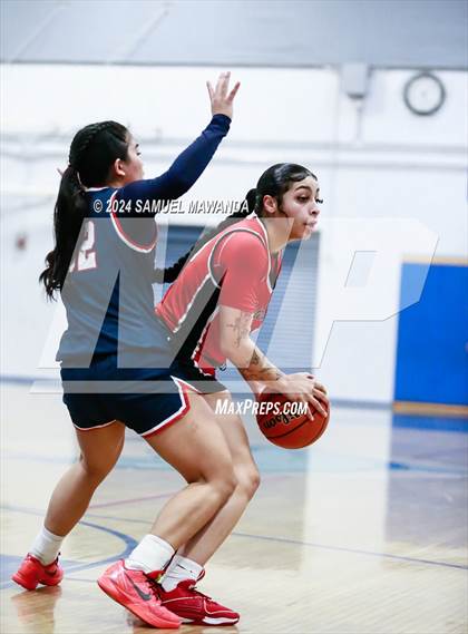 Thumbnail 2 in Brentwood School vs Westchester (Riptide GBB Showcase) photogallery.