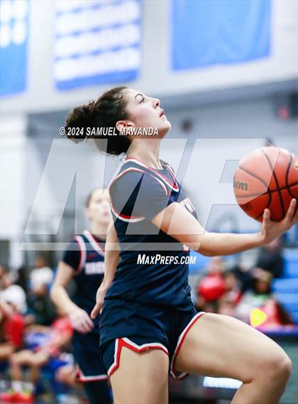 Thumbnail 3 in Brentwood School vs Westchester (Riptide GBB Showcase) photogallery.