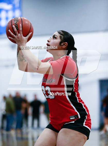 Thumbnail 2 in Brentwood School vs Westchester (Riptide GBB Showcase) photogallery.