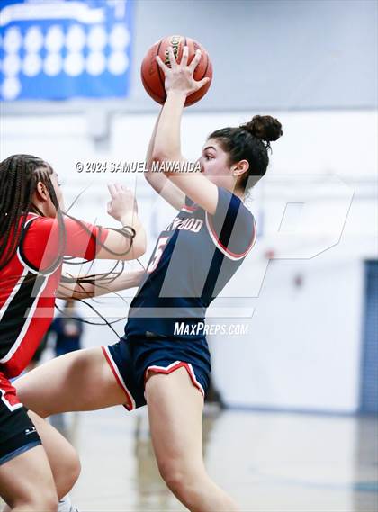 Thumbnail 2 in Brentwood School vs Westchester (Riptide GBB Showcase) photogallery.