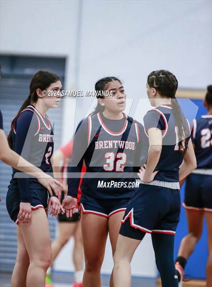 Thumbnail 3 in Brentwood School vs Westchester (Riptide GBB Showcase) photogallery.