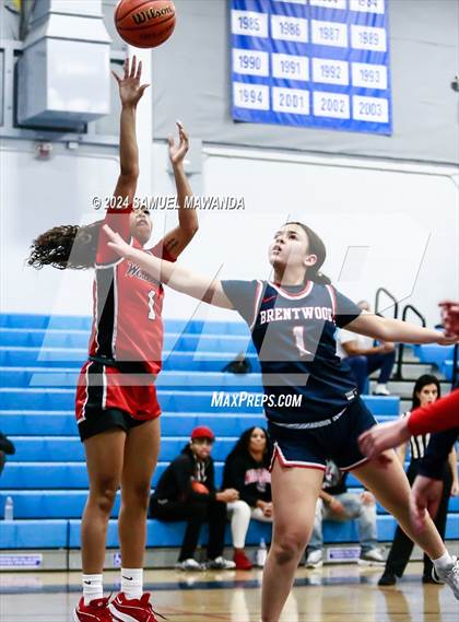Thumbnail 1 in Brentwood School vs Westchester (Riptide GBB Showcase) photogallery.