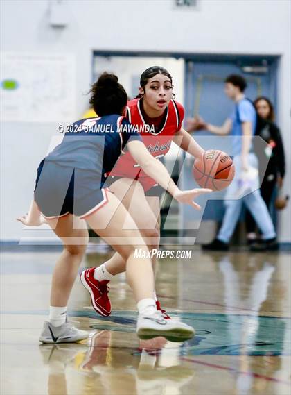 Thumbnail 1 in Brentwood School vs Westchester (Riptide GBB Showcase) photogallery.