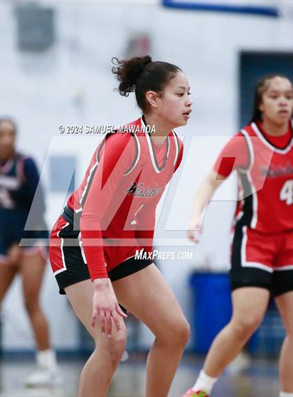 Thumbnail 3 in Brentwood School vs Westchester (Riptide GBB Showcase) photogallery.