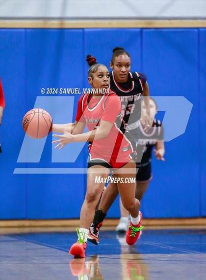 Thumbnail 3 in Brentwood School vs Westchester (Riptide GBB Showcase) photogallery.