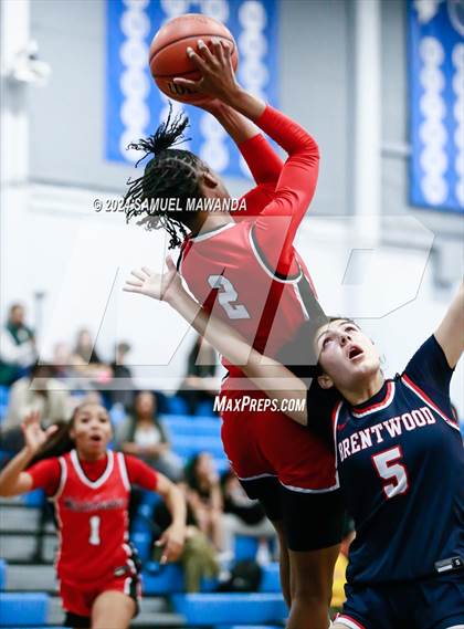 Thumbnail 2 in Brentwood School vs Westchester (Riptide GBB Showcase) photogallery.