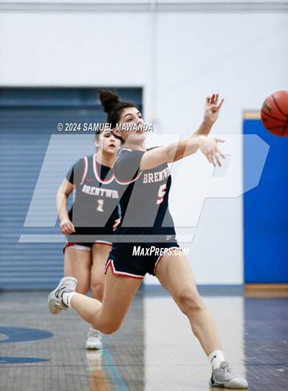 Thumbnail 1 in Brentwood School vs Westchester (Riptide GBB Showcase) photogallery.