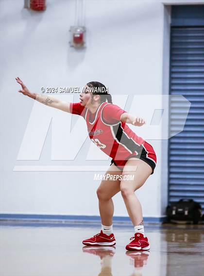 Thumbnail 2 in Brentwood School vs Westchester (Riptide GBB Showcase) photogallery.