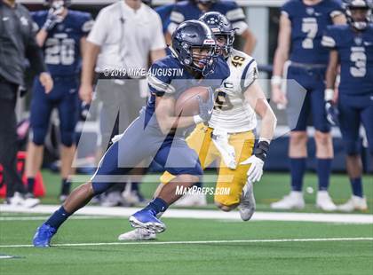Thumbnail 3 in Highland Park vs. Lone Star (UIL 5A DI Reg Semi Playoff) photogallery.