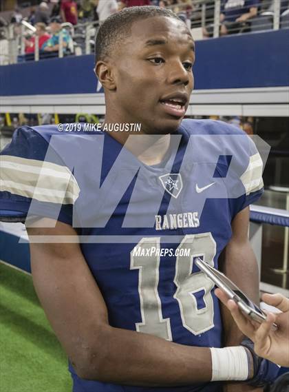 Thumbnail 2 in Highland Park vs. Lone Star (UIL 5A DI Reg Semi Playoff) photogallery.