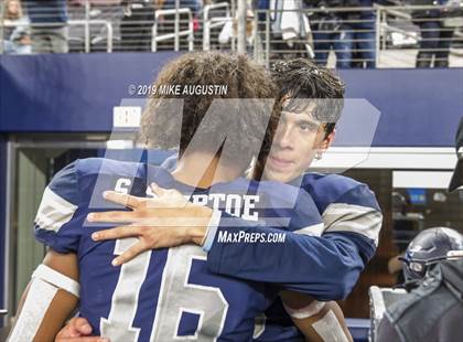 Thumbnail 3 in Highland Park vs. Lone Star (UIL 5A DI Reg Semi Playoff) photogallery.