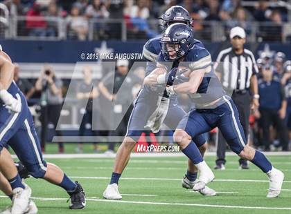 Thumbnail 3 in Highland Park vs. Lone Star (UIL 5A DI Reg Semi Playoff) photogallery.