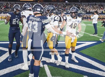 Thumbnail 2 in Highland Park vs. Lone Star (UIL 5A DI Reg Semi Playoff) photogallery.