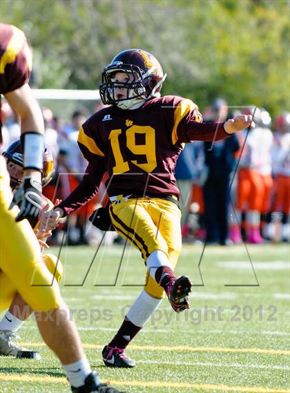 Thumbnail 2 in Evanston v Loyola Academy (IHSA Class 8A Playoffs) photogallery.