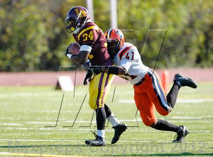 Thumbnail 3 in Evanston v Loyola Academy (IHSA Class 8A Playoffs) photogallery.