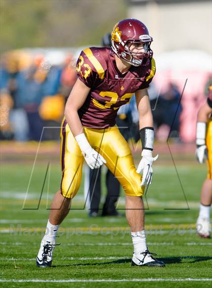 Thumbnail 1 in Evanston v Loyola Academy (IHSA Class 8A Playoffs) photogallery.