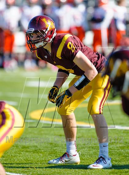 Thumbnail 1 in Evanston v Loyola Academy (IHSA Class 8A Playoffs) photogallery.