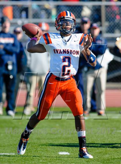 Thumbnail 1 in Evanston v Loyola Academy (IHSA Class 8A Playoffs) photogallery.